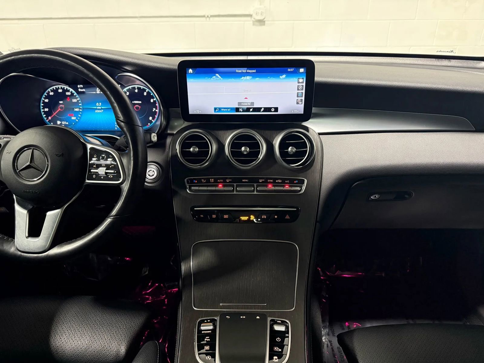 Used 2021 Mercedes-Benz GLC 300 GLC 300 4MATIC Sport Utility 4 image 20