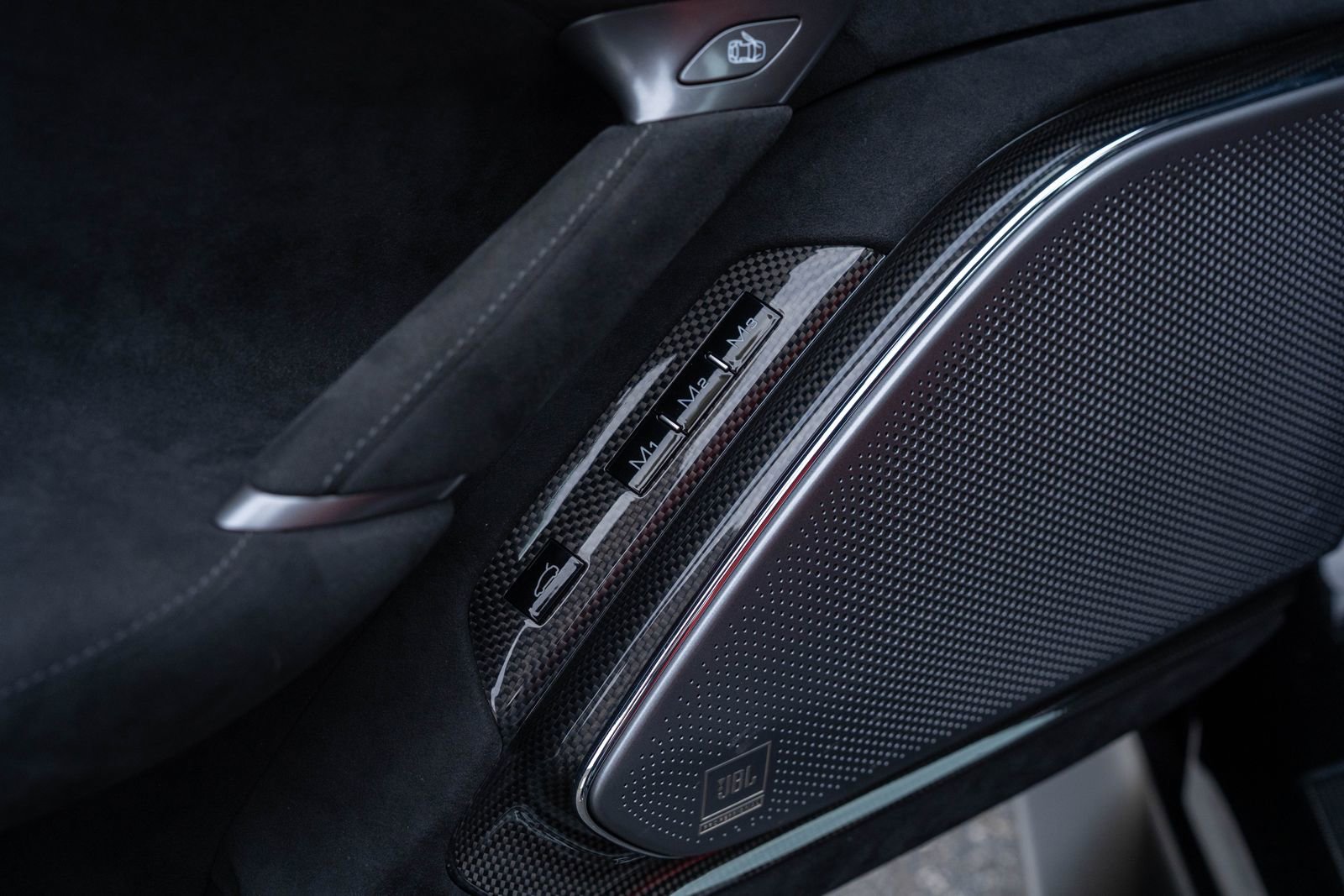 Certified 2022 Ferrari Roma image 27