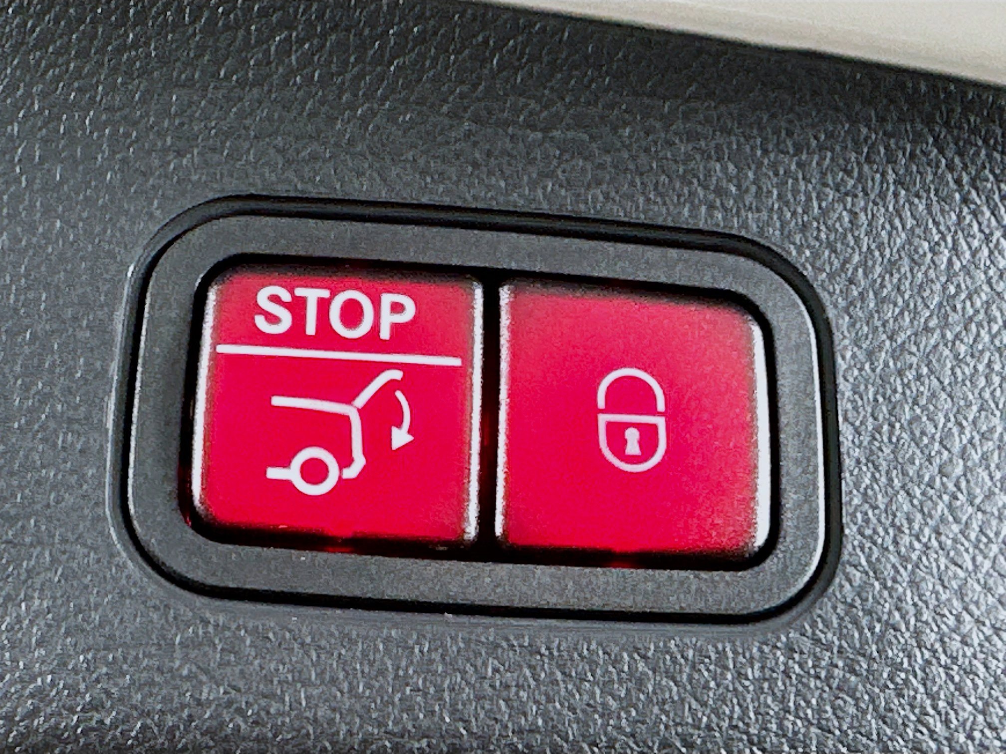 Used 2024 Mercedes-Benz GLA 250 4MATIC image 30