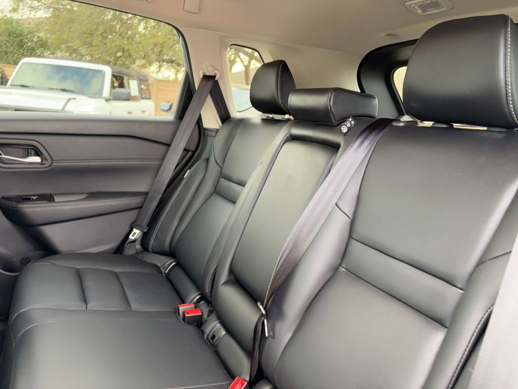 Used 2024 Nissan Rogue SL image 27