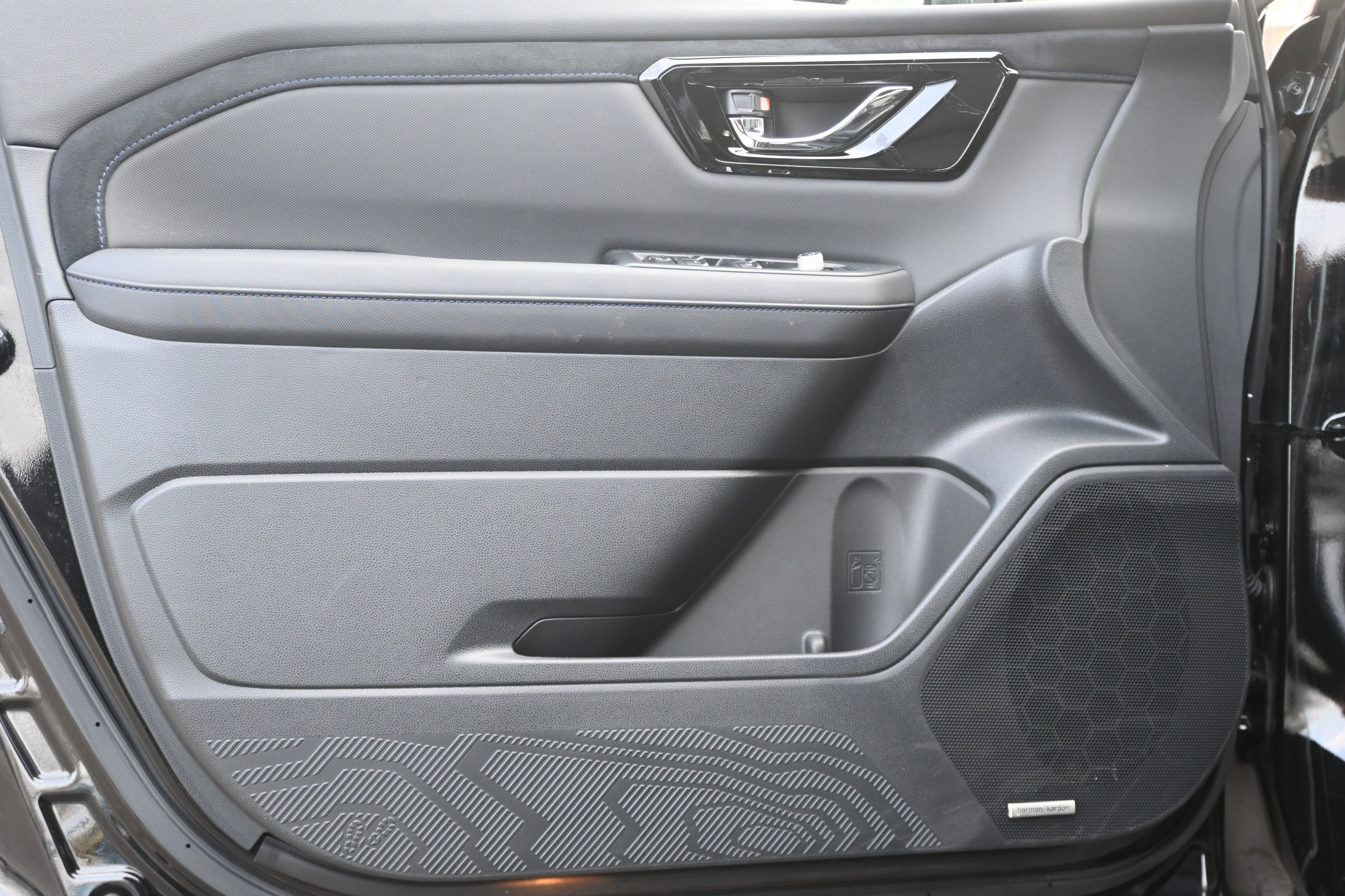 Certified 2025 Subaru Forester Limited image 14