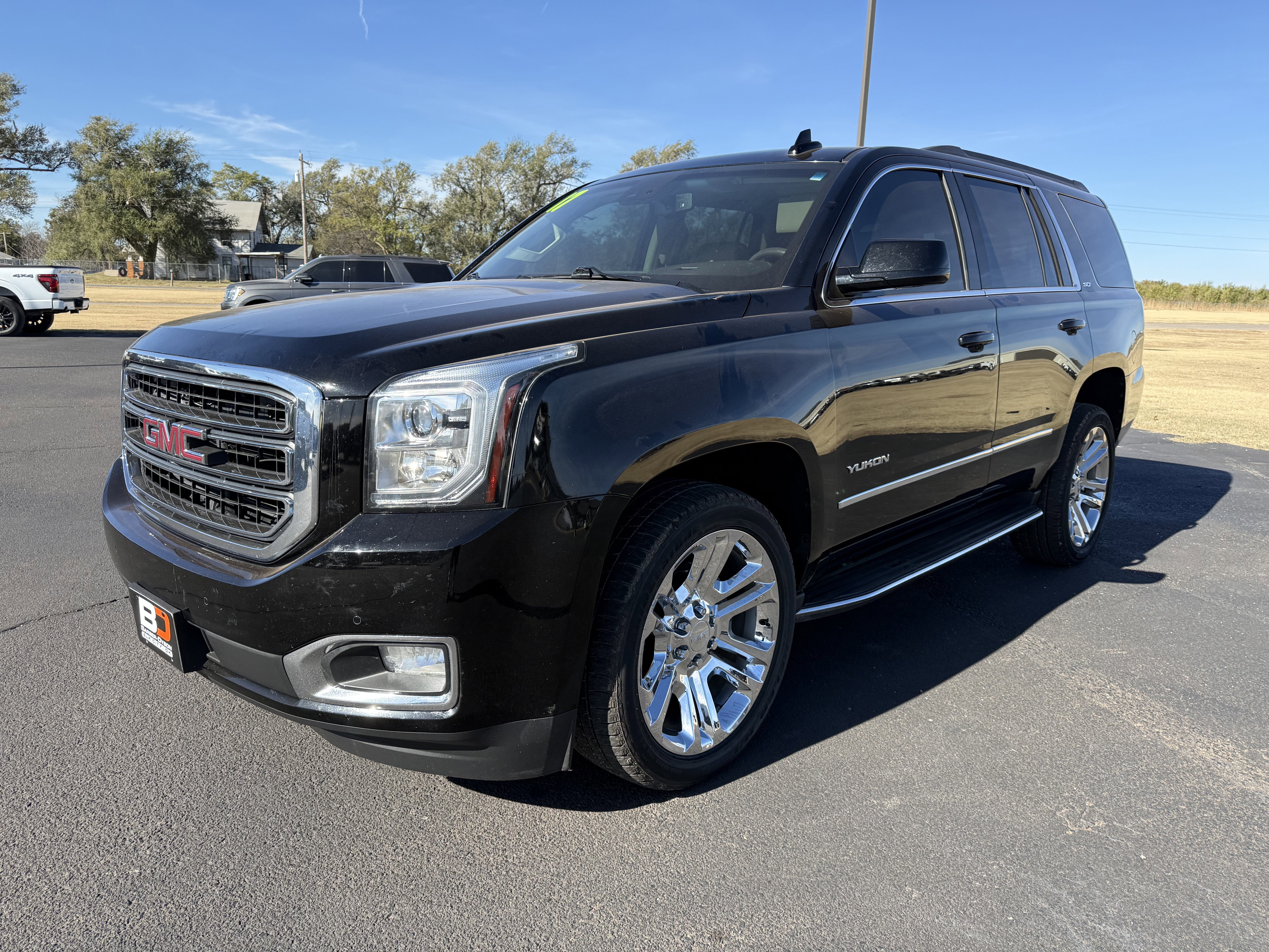 Used 2017 GMC Yukon SLT w/ Premium Edition