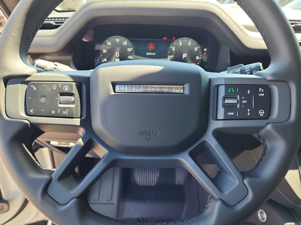 New 2026 Land Rover Defender 110 X-Dynamic SE AWD/4WD image 16