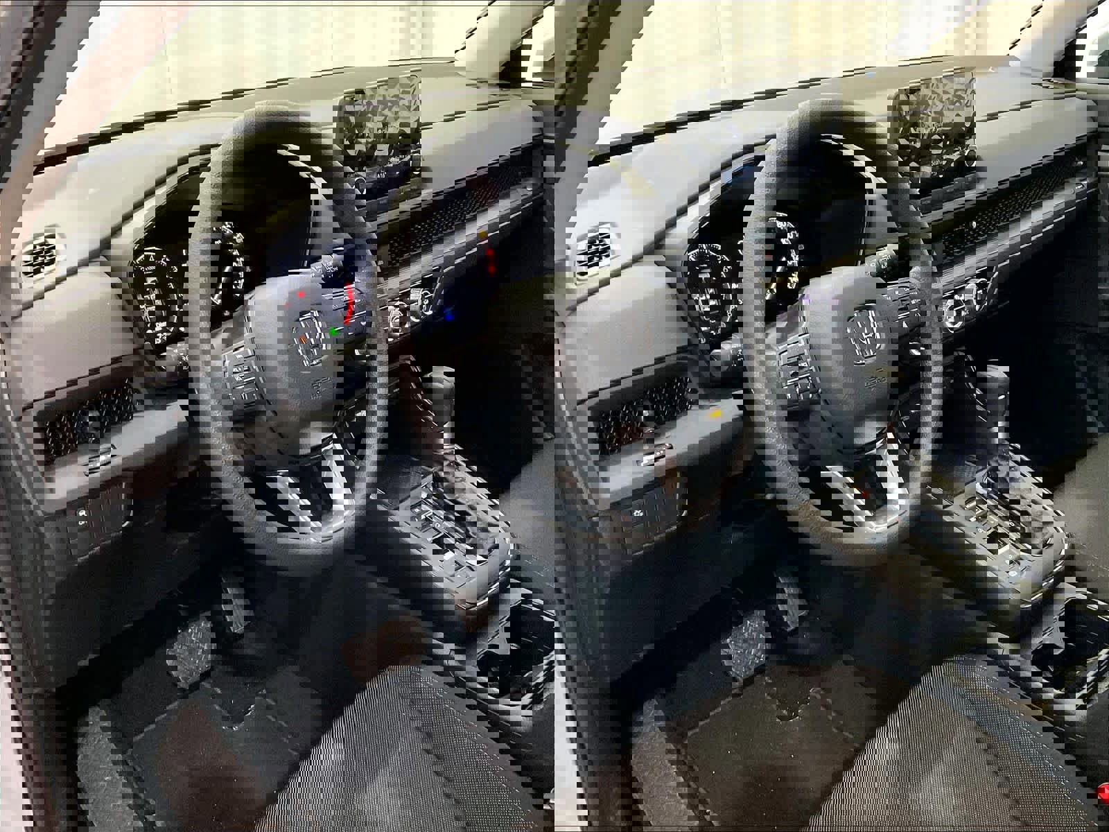 Used 2025 Honda CR-V LX image 8