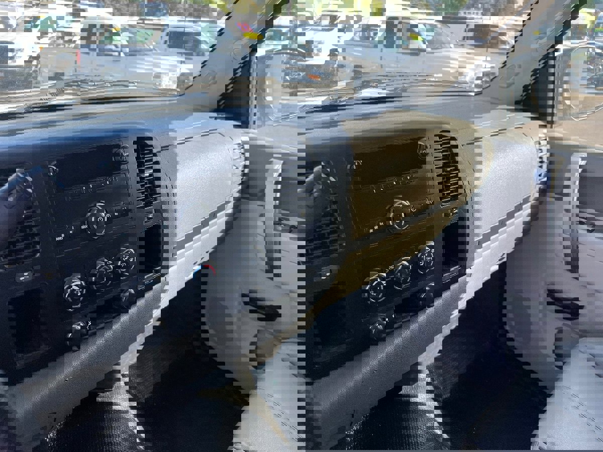 Used 2012 Chevrolet Silverado 2500 W/T image 22