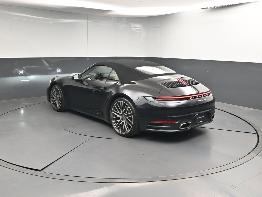 Used 2022 Porsche 911 Carrera image 3