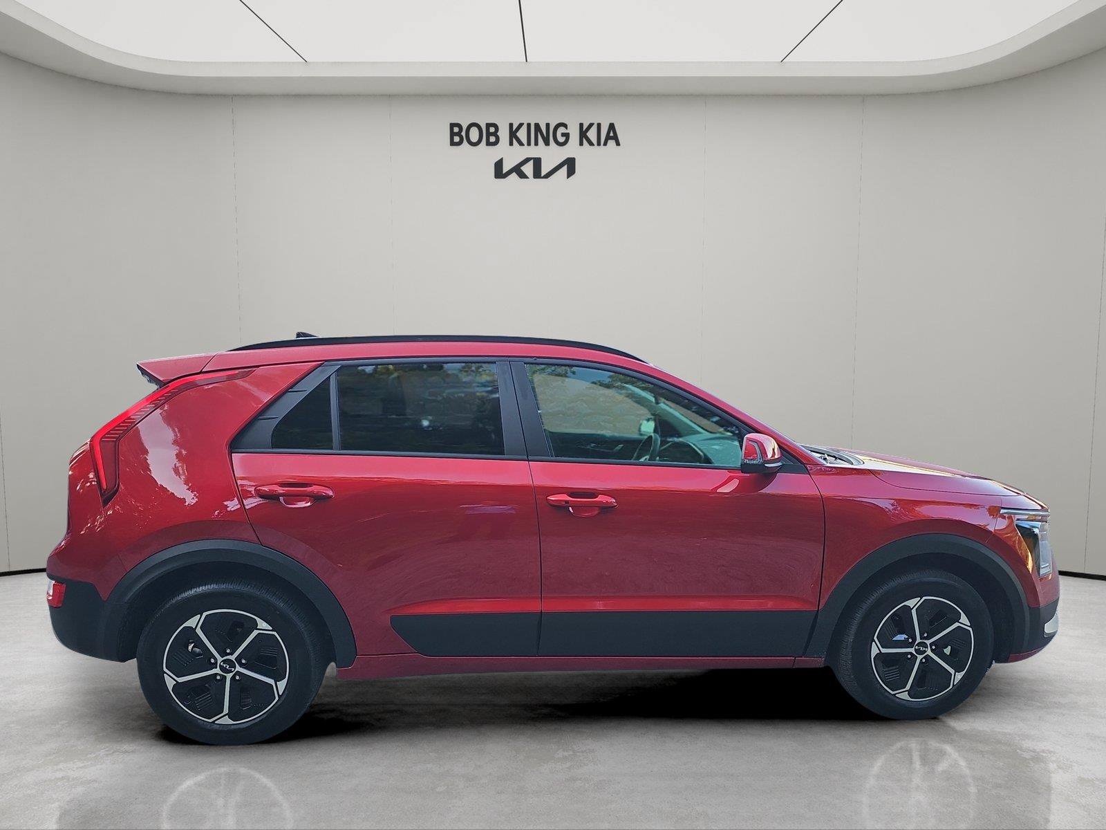 New 2026 Kia Niro EX FWD image 6