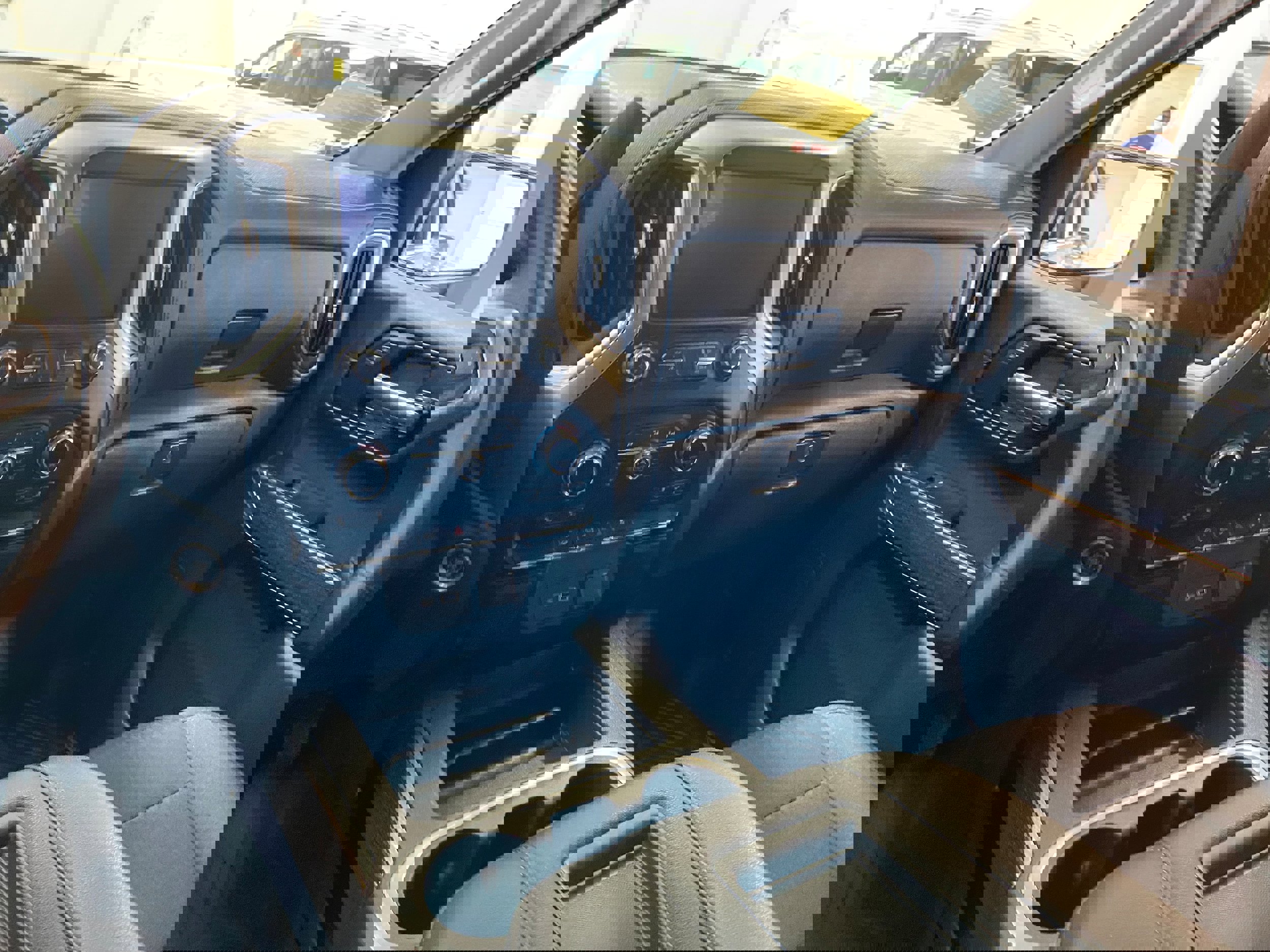 Used 2022 Chevrolet Silverado 1500 LT Trail Boss w/ Bed Protection Package image 12