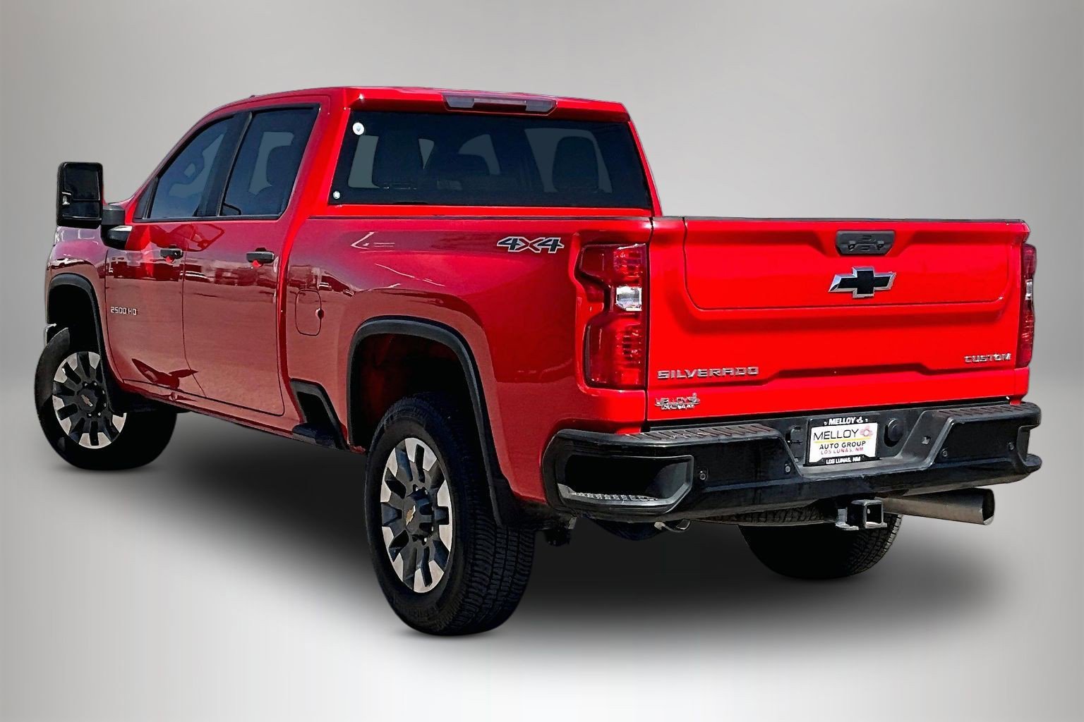 Used 2024 Chevrolet Silverado 2500 Custom w/ Custom Value Package AWD/4WD image 4