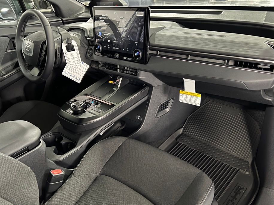 New 2026 Toyota C-HR AWD/4WD image 19