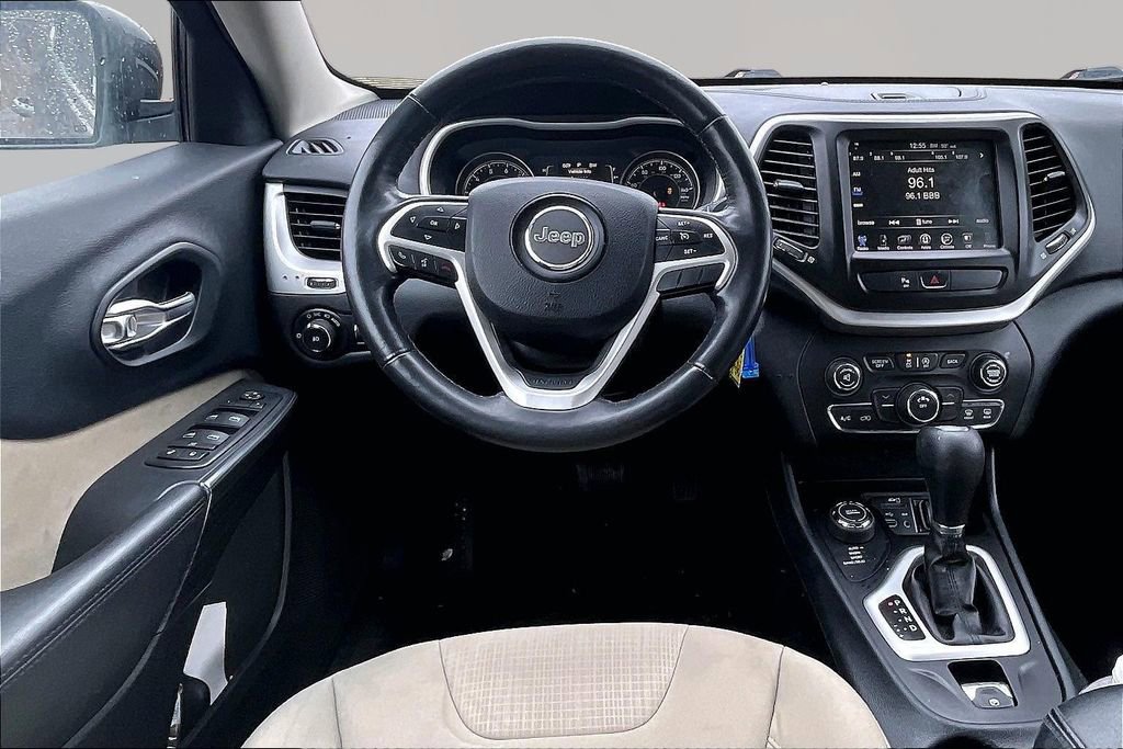 Used 2016 Jeep Cherokee Latitude w/ Safety/Convenience Group image 10