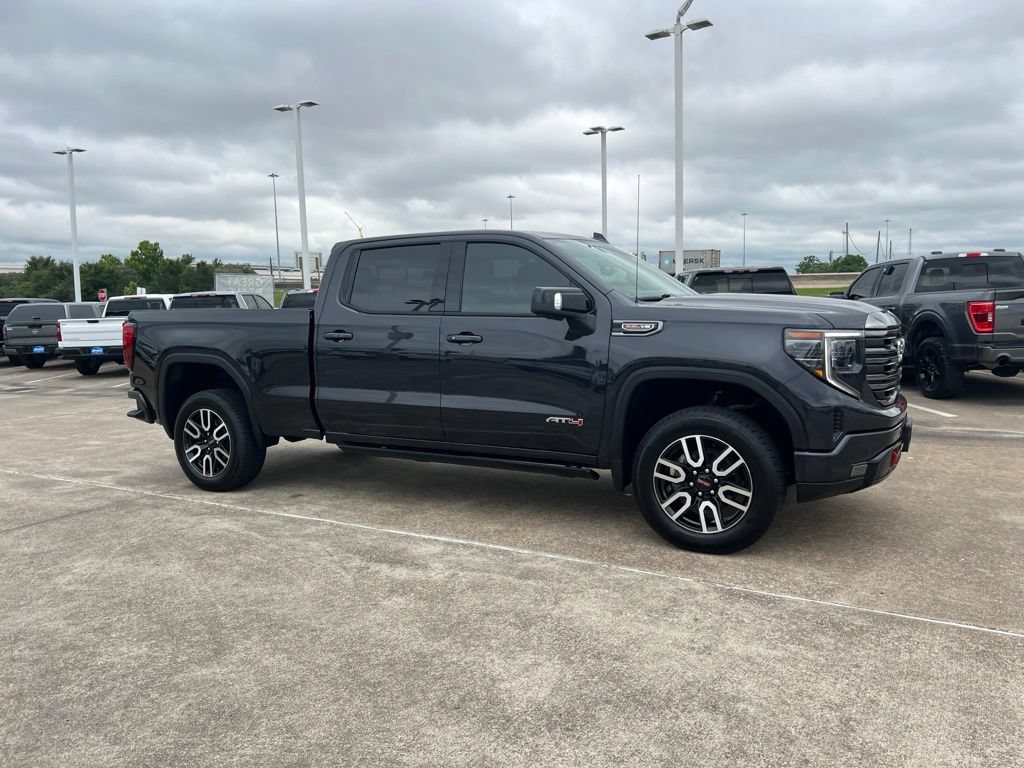 Used 2024 GMC Sierra 1500 AT4 w/ AT4 Preferred Package AWD/4WD image 6