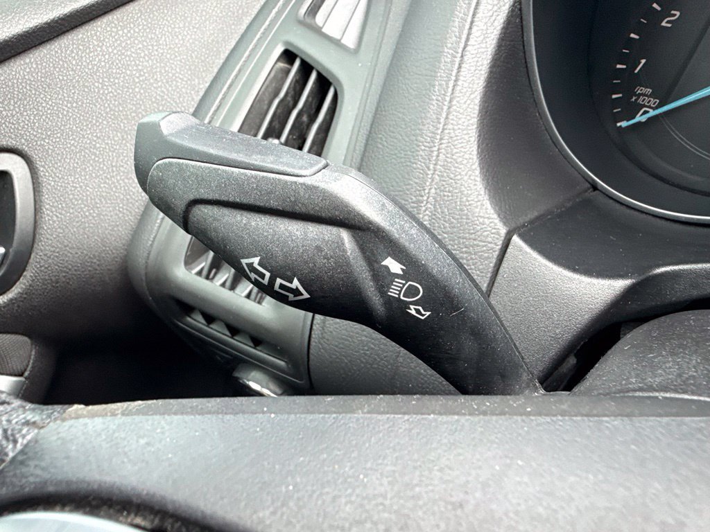 Used 2013 Ford Focus SE FWD image 20