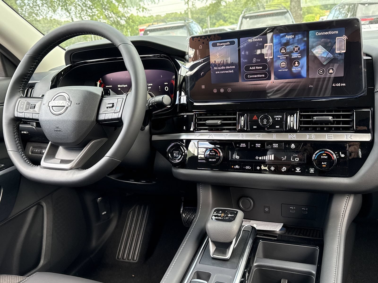 New 2026 Nissan Pathfinder SL FWD image 3