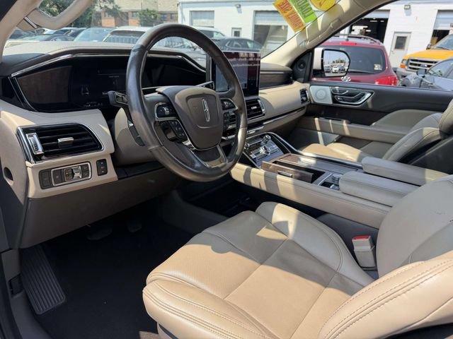 Certified 2022 Lincoln Navigator L Reserve AWD/4WD image 11