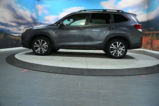 Used 2023 Subaru Forester Limited w/ Popular Package #2 AWD/4WD image 5