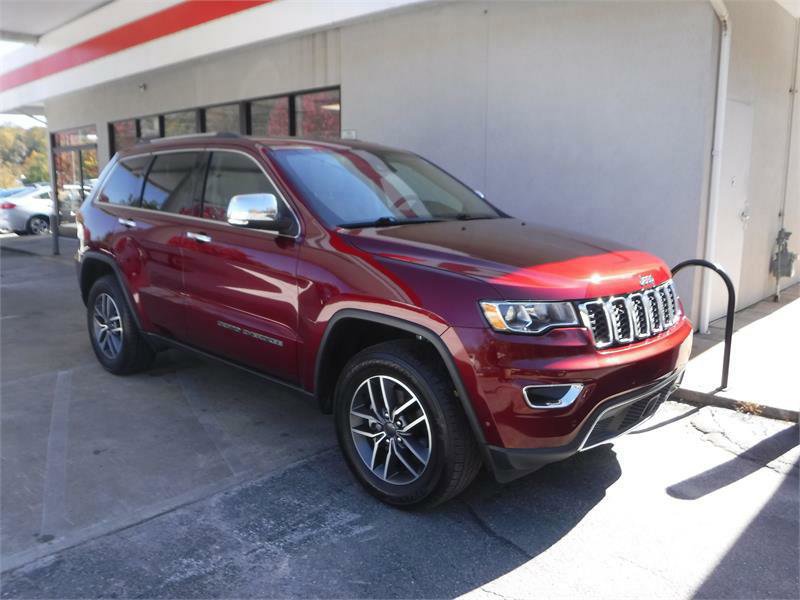 Used 2020 Jeep Grand Cherokee Limited w/ Trailer Tow Group IV image 1