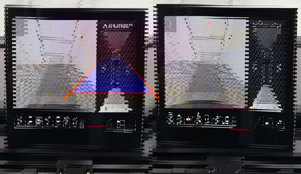 Used 2023 Audi SQ5 Premium Plus w/ Premium Plus Package image 30