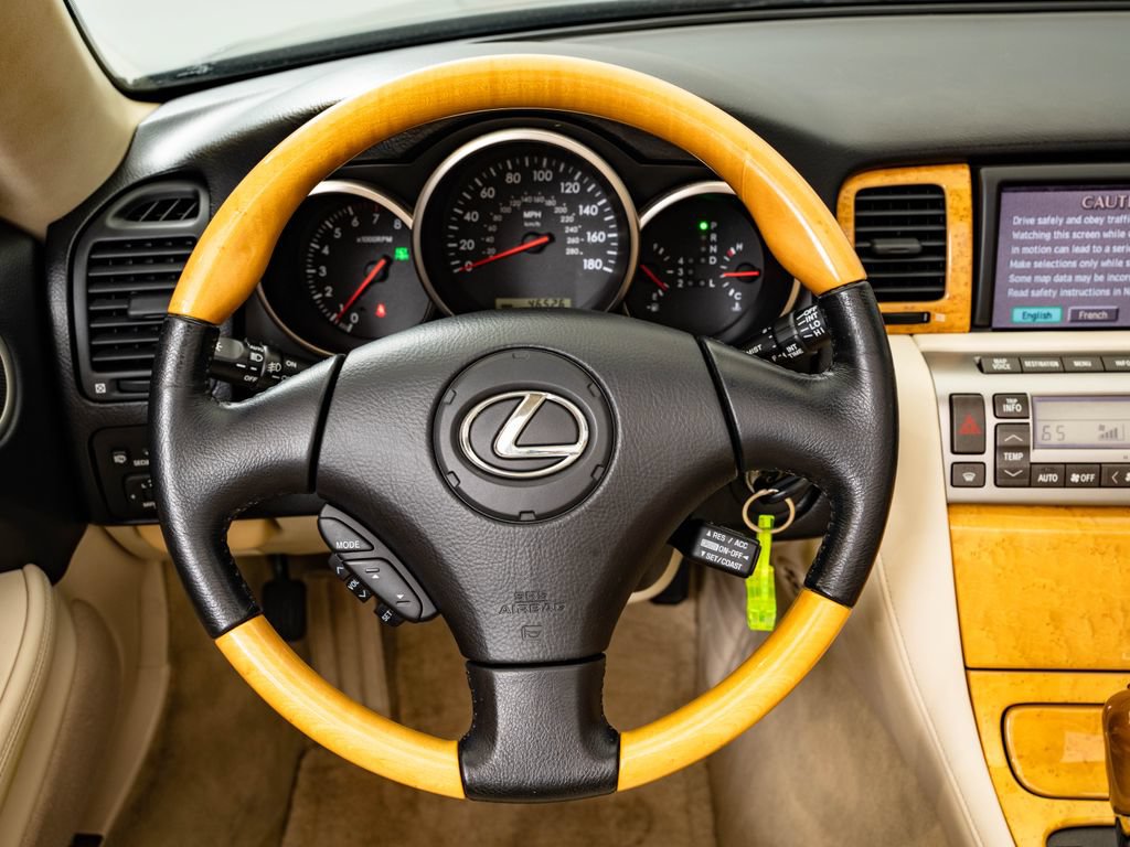 Used 2004 Lexus SC 430 Convertible RWD image 44