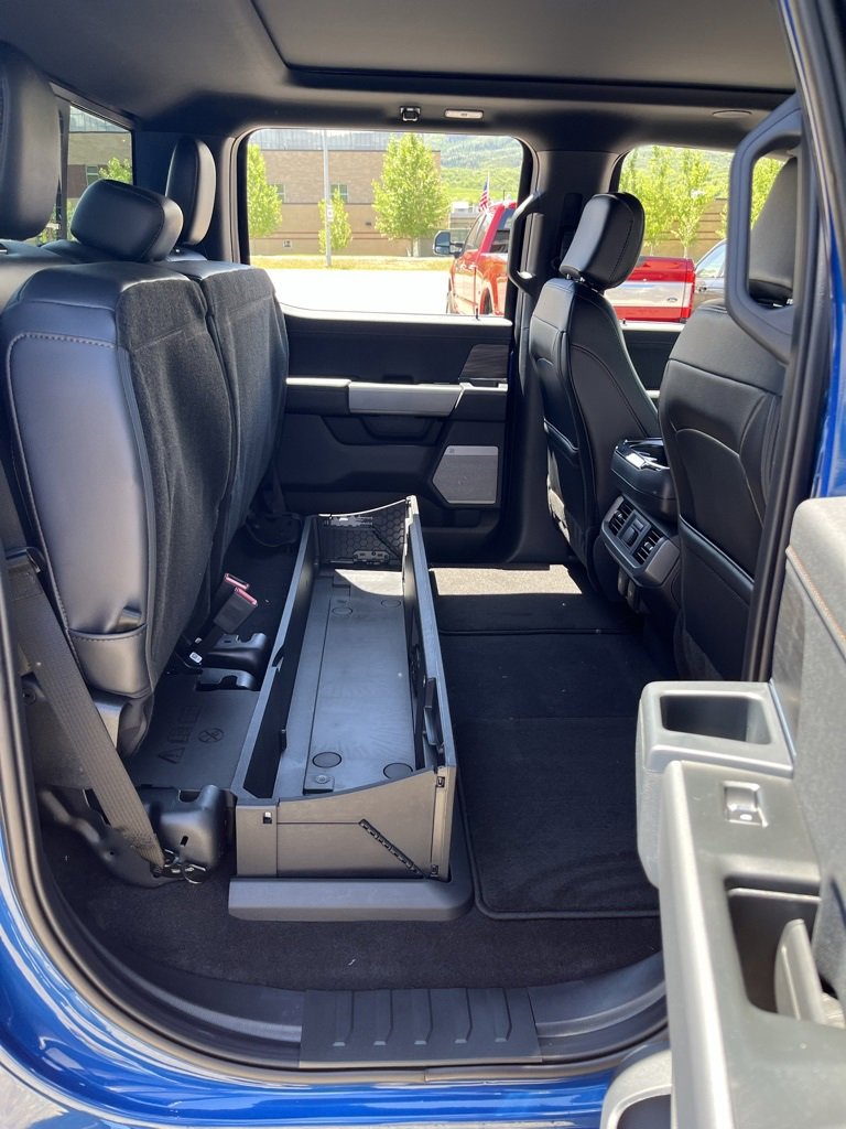 New 2025 Ford F150 Lariat w/ Equipment Group 502A High image 19