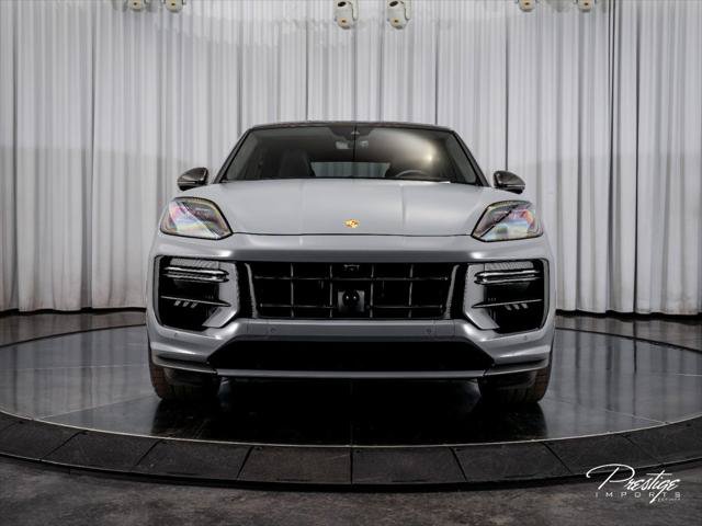 Used 2024 Porsche Cayenne Turbo GT AWD/4WD image 4
