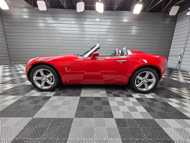 Used 2006 Pontiac Solstice Convertible w/ Premium Package RWD image 9