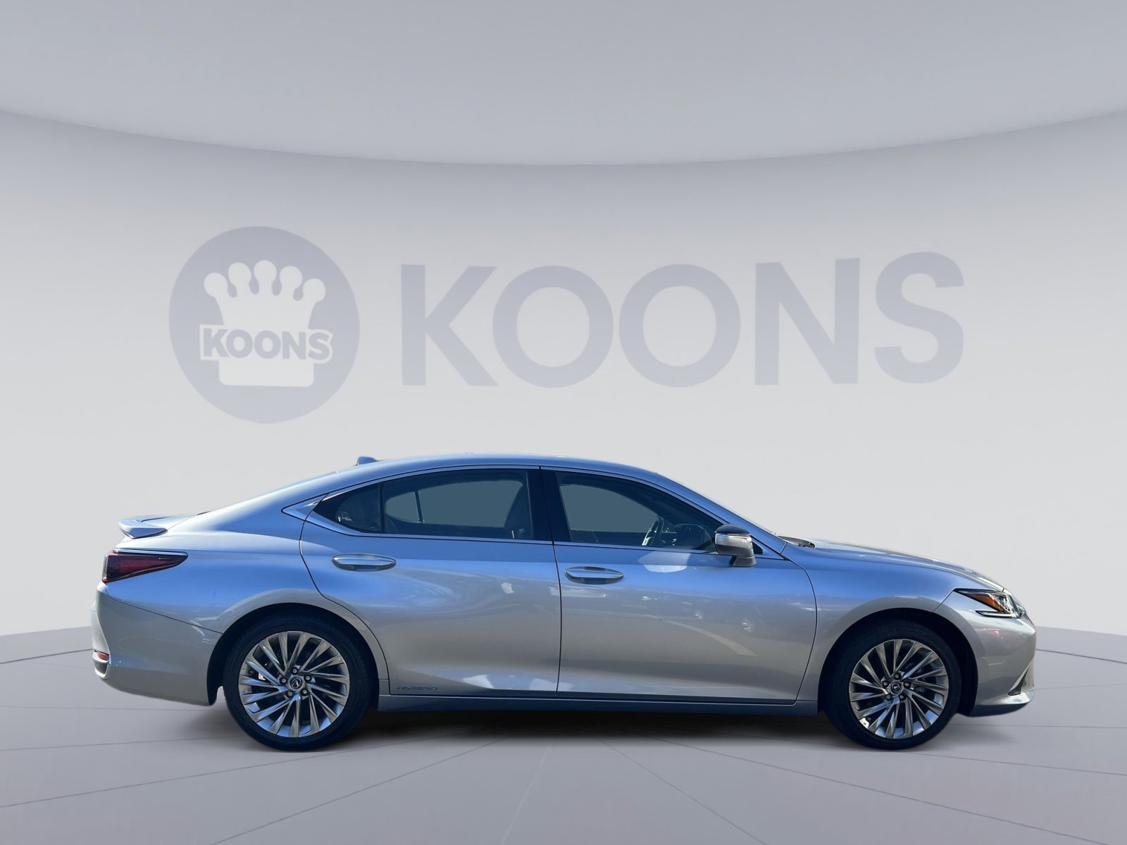 Used 2022 Lexus ES 300h w/ Luxury Package image 8