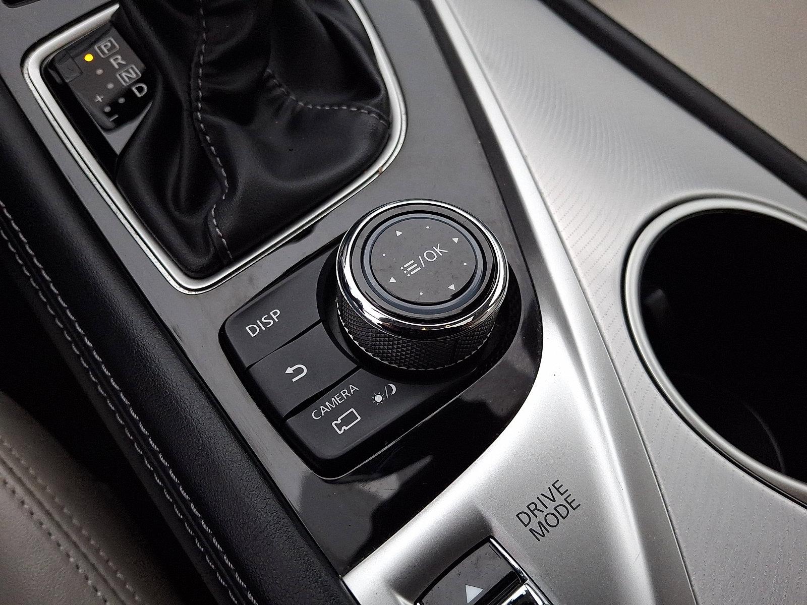 Certified 2022 INFINITI Q50 Luxe w/ Cargo Package image 23