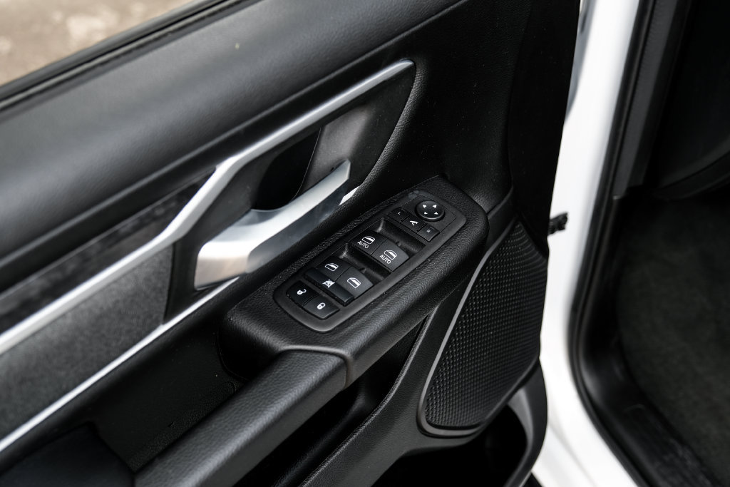 Used 2023 RAM 1500 Big Horn AWD/4WD image 57
