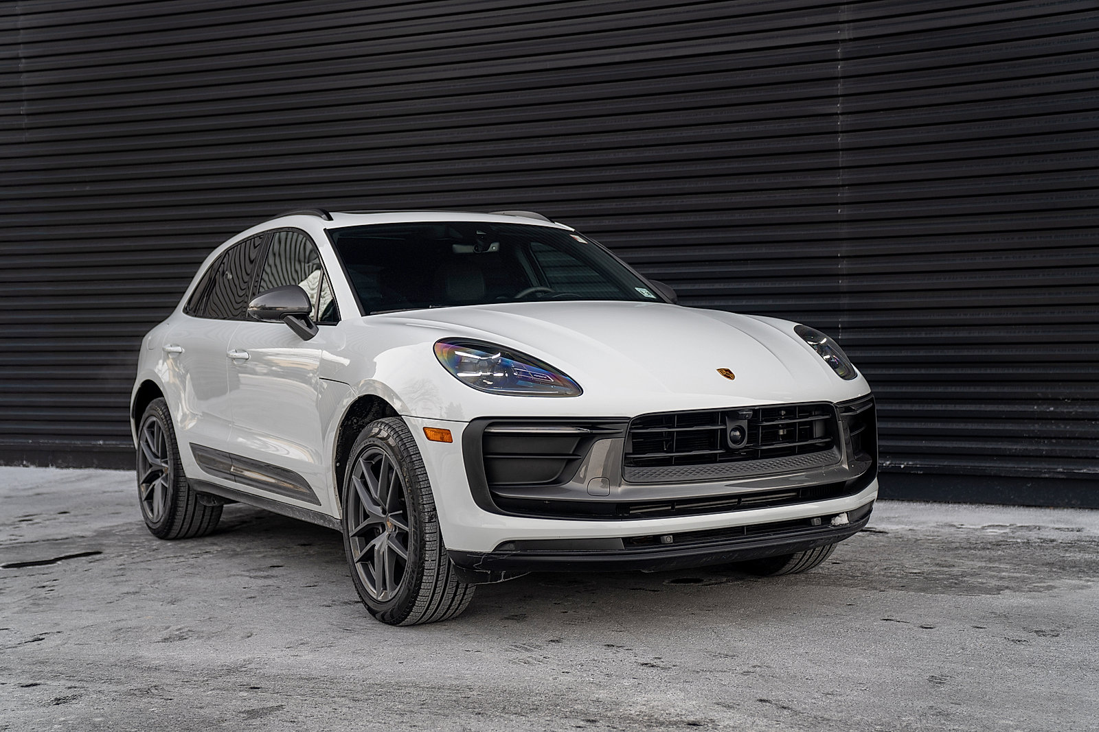 Certified 2026 Porsche Macan Turbo image 28