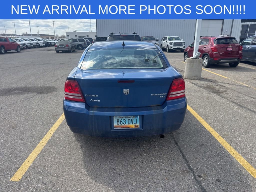 Used 2010 Dodge Avenger SXT FWD image 5