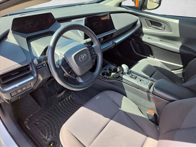 Used 2024 Toyota Prius LE FWD image 9