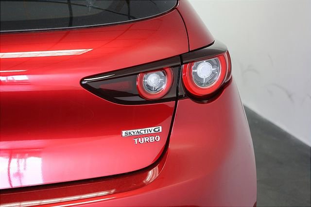 New 2026 MAZDA MAZDA3 Hatchback w/Premium Plus Pkg image 14