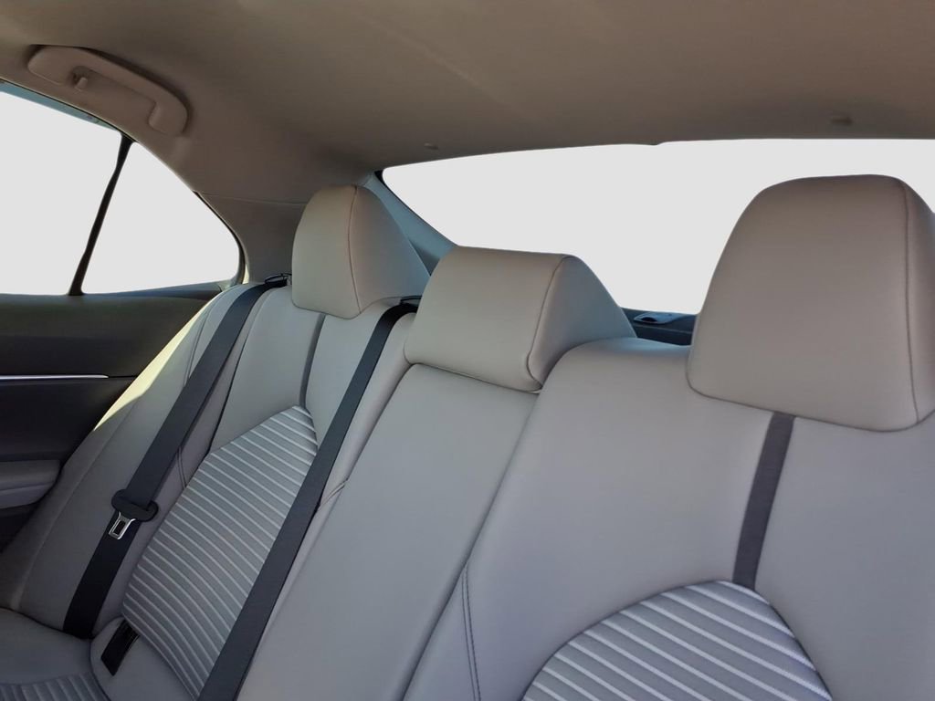 Used 2023 Toyota Camry SE w/ Audio Upgrade Package image 16