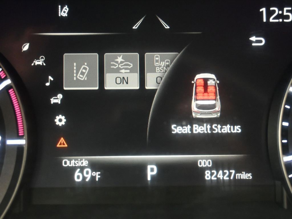 Certified 2020 Toyota Highlander Platinum w/ Preferred Accessory Package AWD/4WD image 16