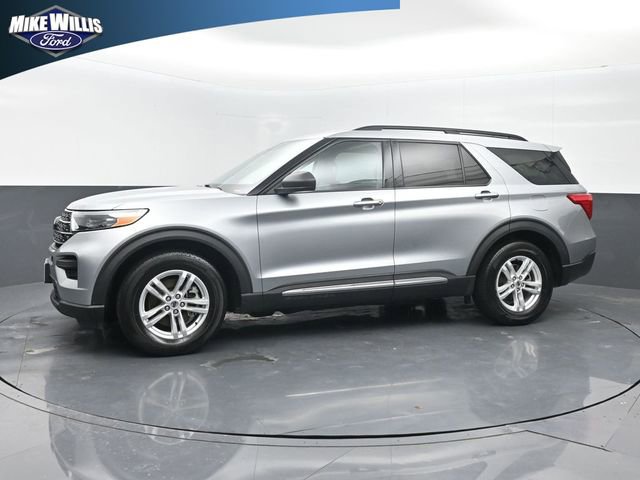 Used 2024 Ford Explorer XLT RWD image 4