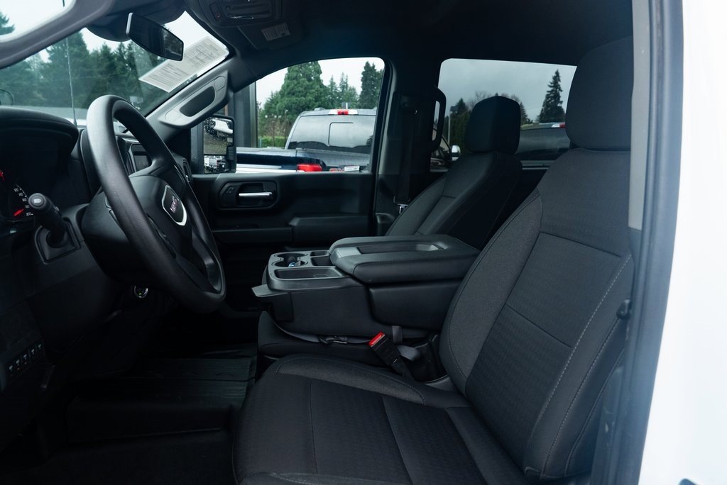 Used 2024 GMC Sierra 3500 Pro w/ Fleet Convenience Package image 17