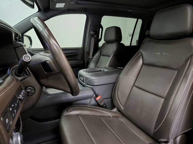 Used 2022 GMC Yukon XL Denali RWD image 18