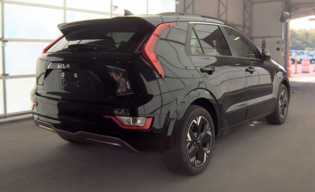 Certified 2023 Kia Niro Wind w/ Wind Preserve Package FWD image 5