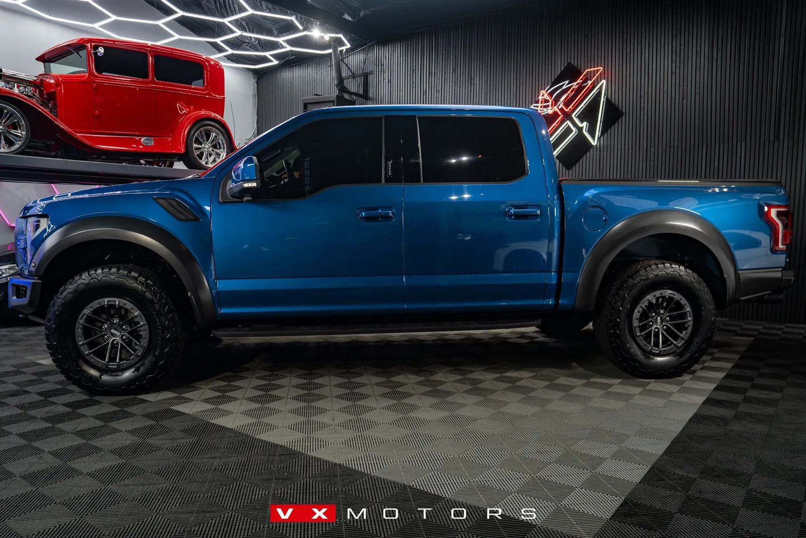 Used 2019 Ford F150 Raptor w/ Equipment Group 802A Luxury image 8