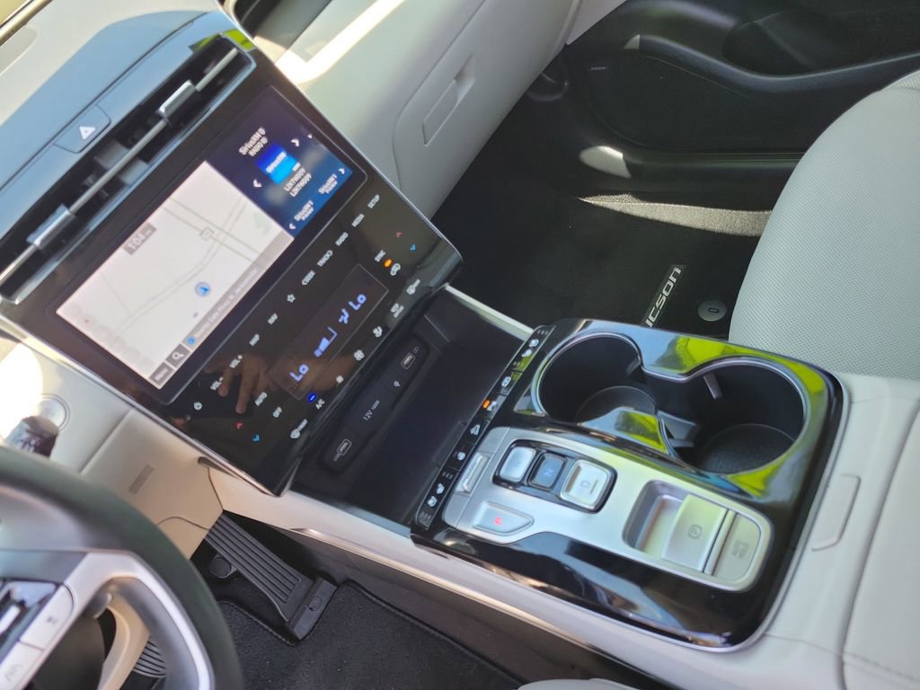 Used 2022 Hyundai Tucson Limited image 36