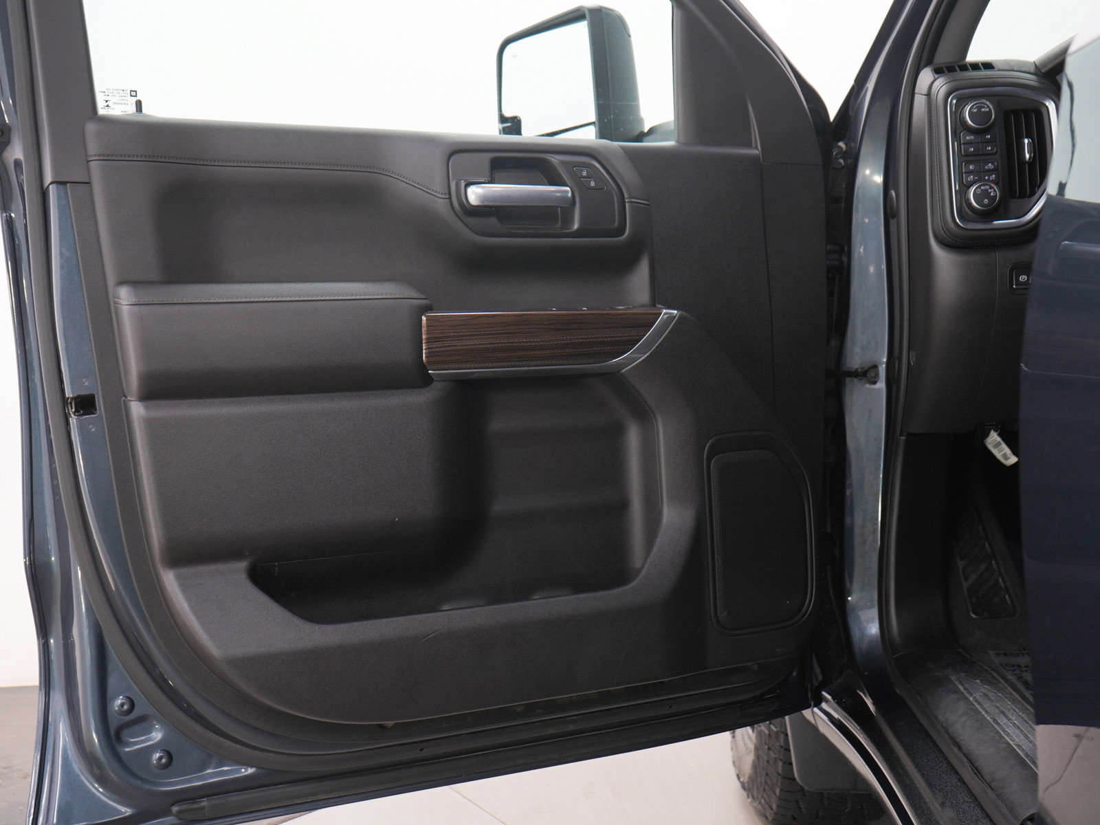 Used 2021 Chevrolet Silverado 1500 RST AWD/4WD image 19