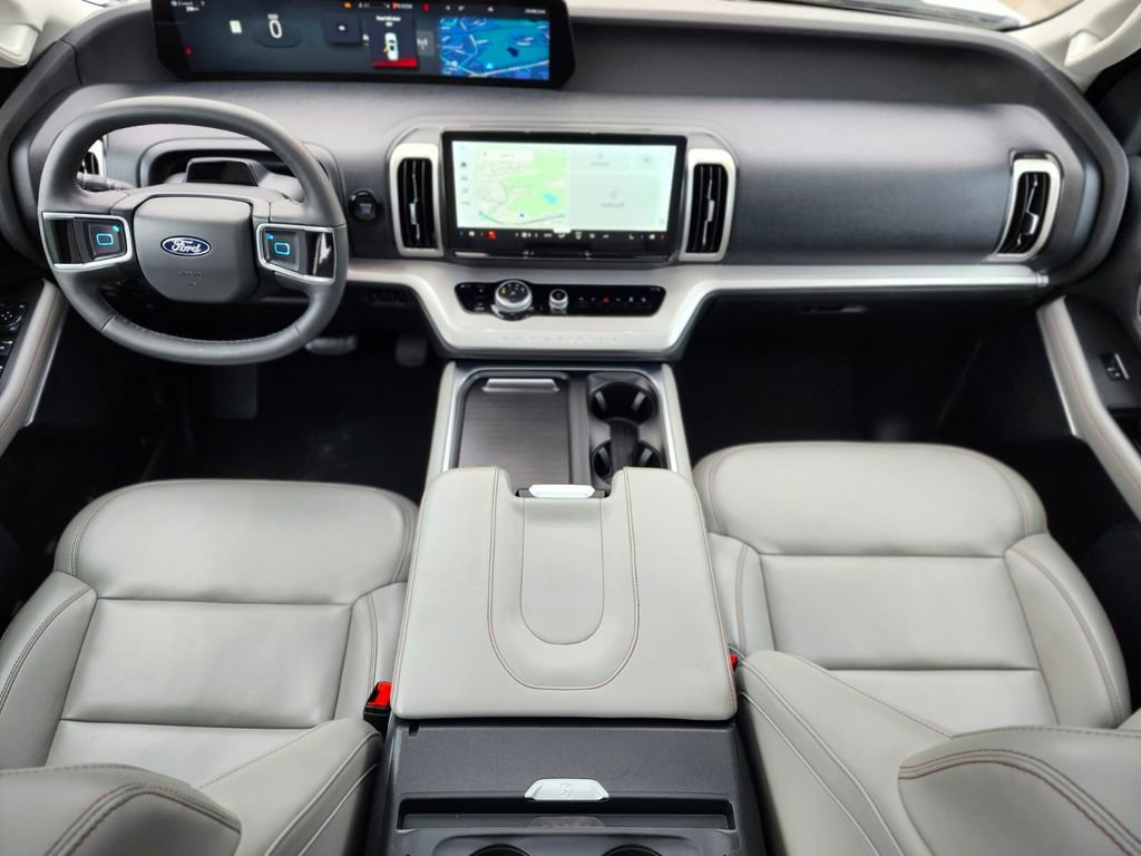 Certified 2025 Ford Expedition Max Active image 12