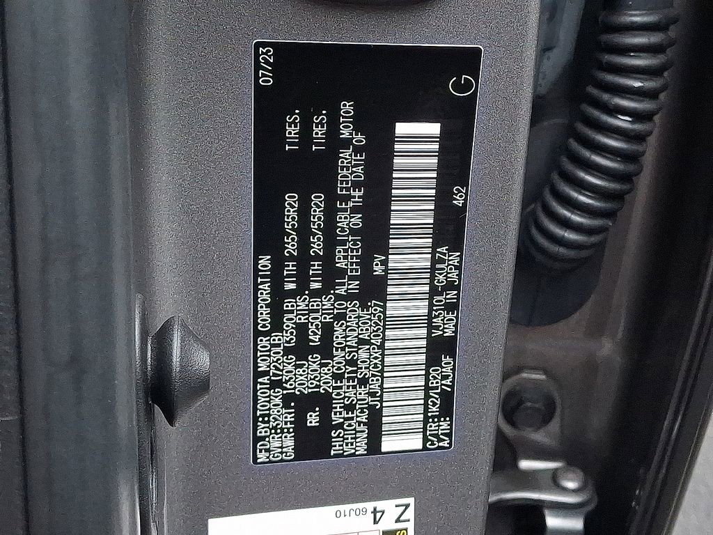 Used 2023 Lexus LX 600 4WD w/ Appearance Package image 21