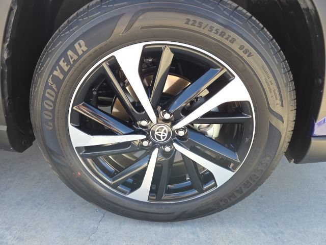 Used 2024 Toyota Corolla Cross AWD Hybrid w/ Convenience Package image 14