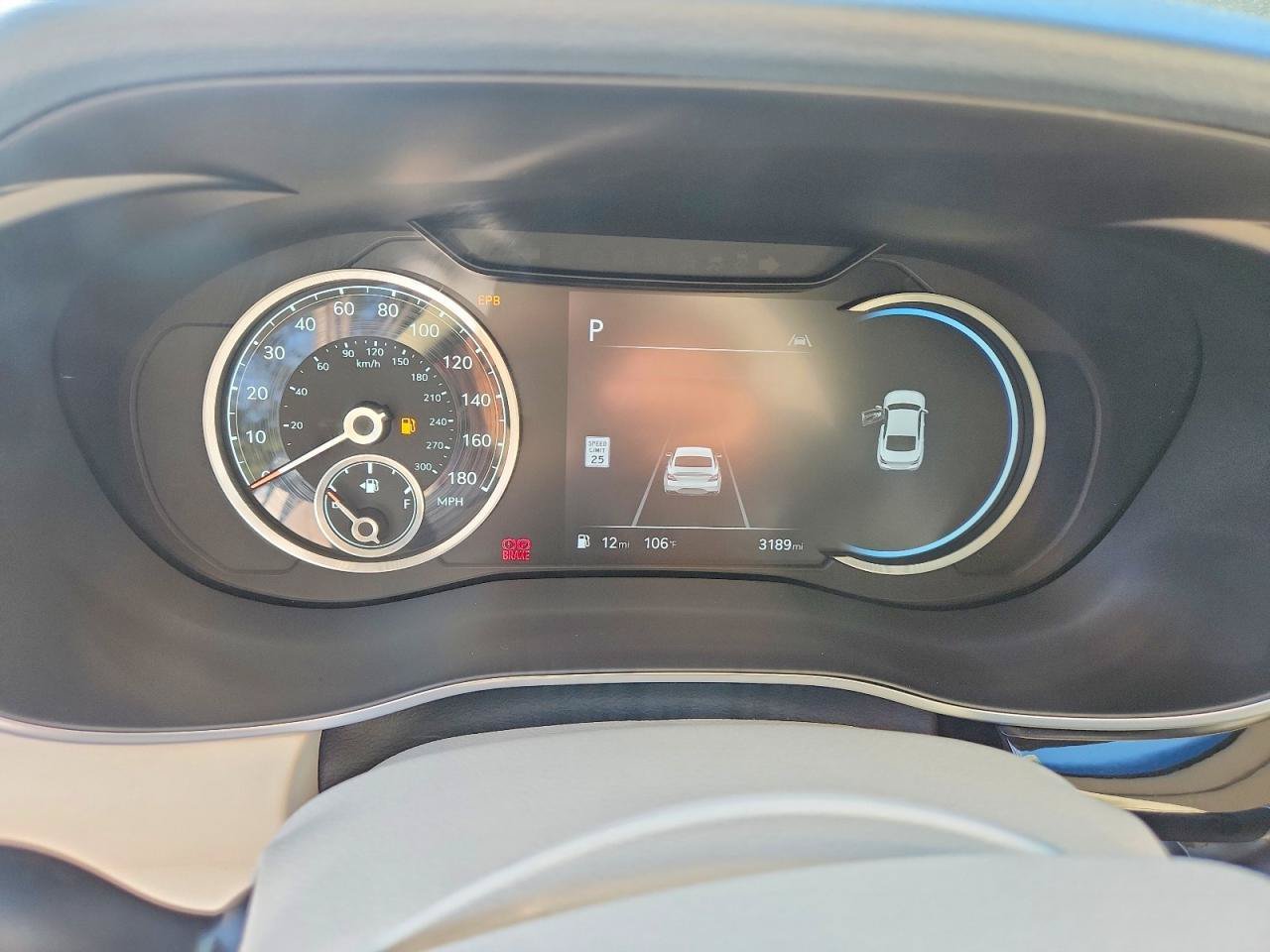 Used 2026 Genesis G70 2.5T Prestige RWD image 8