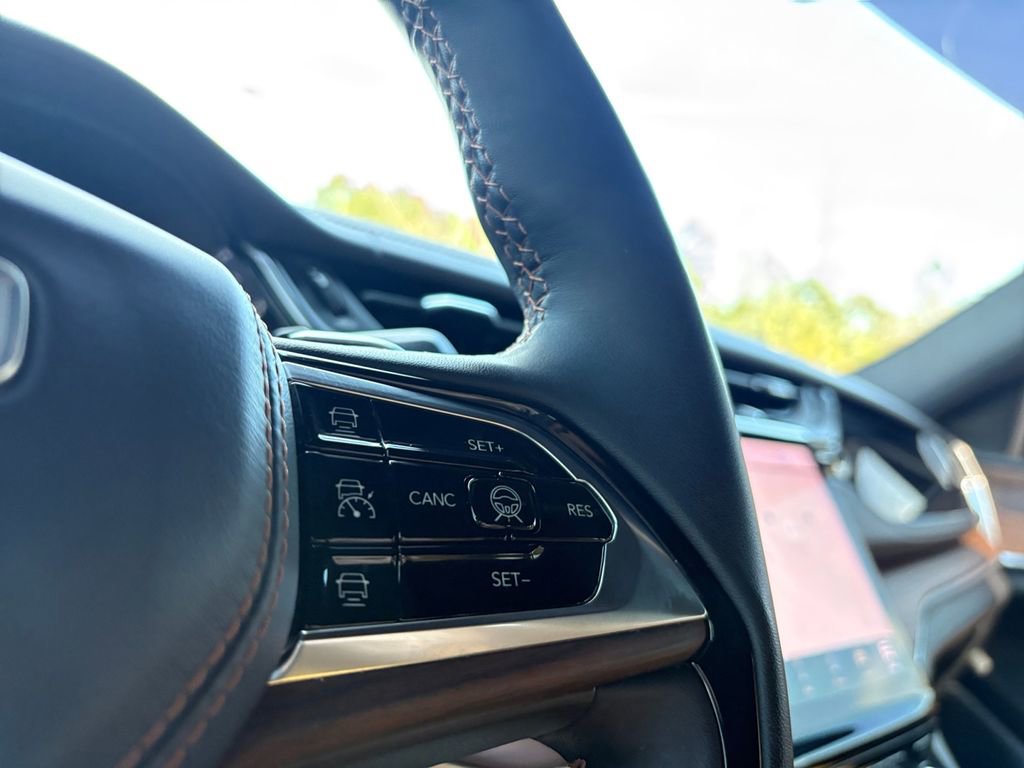 Used 2023 Jeep Grand Cherokee L Summit w/ Advanced Protech Group IV image 27