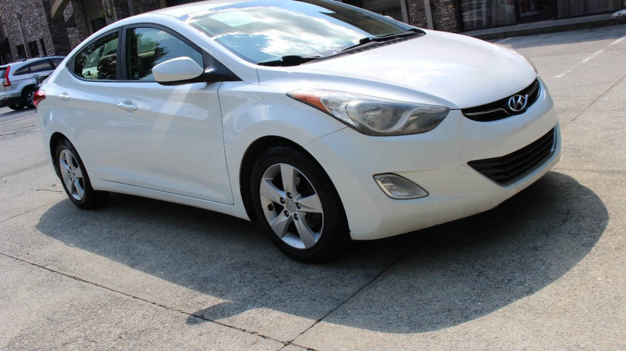 Used 2013 Hyundai Elantra GLS w/ Preferred Pkg image 6
