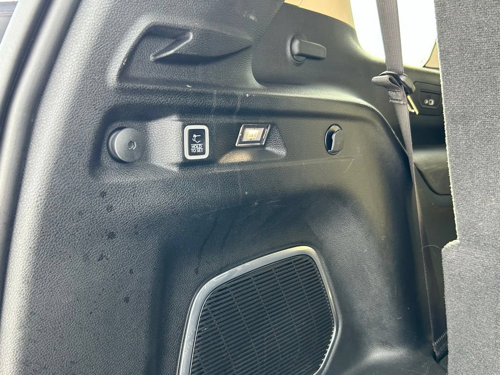 Certified 2022 Jeep Grand Cherokee L Limited RWD image 45