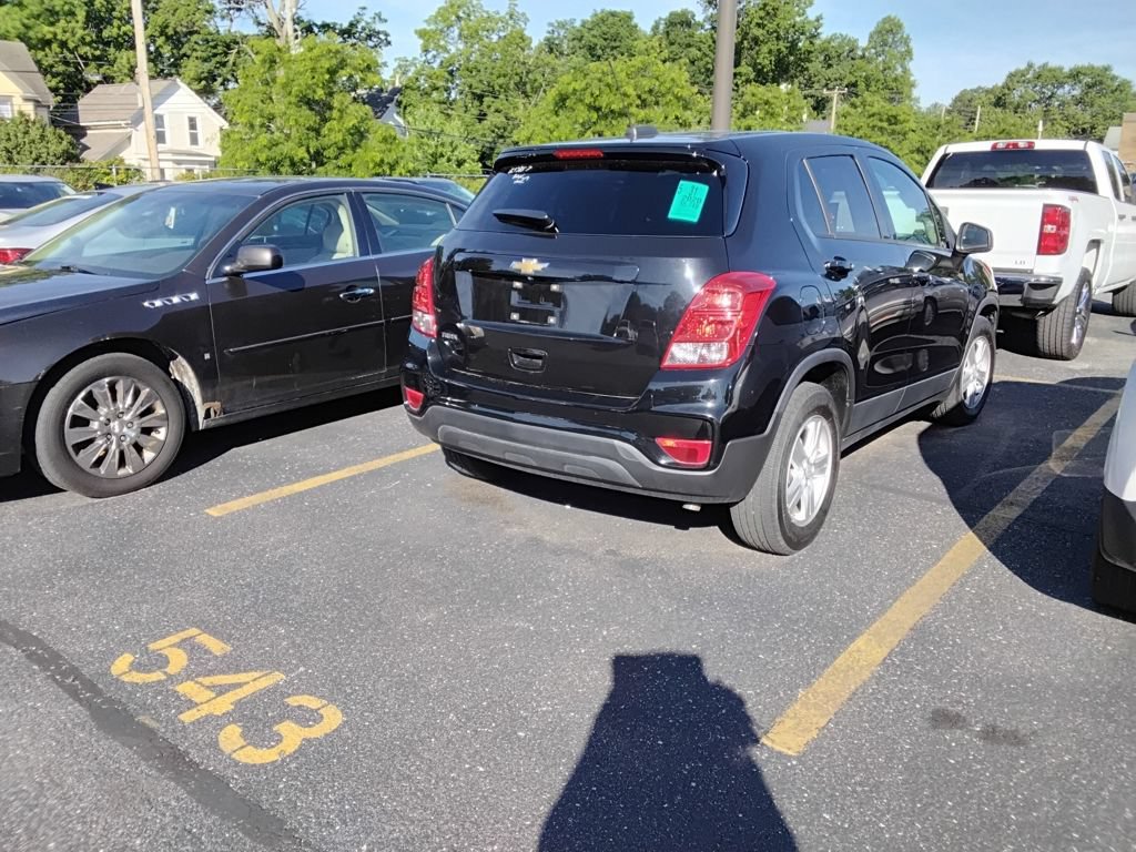 Used 2020 Chevrolet Trax LS w/ Tint and Cruise Package FWD image 12